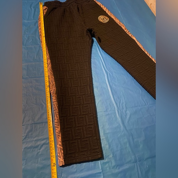 Black and Brown sweat  Pants - Picture 2 of 3